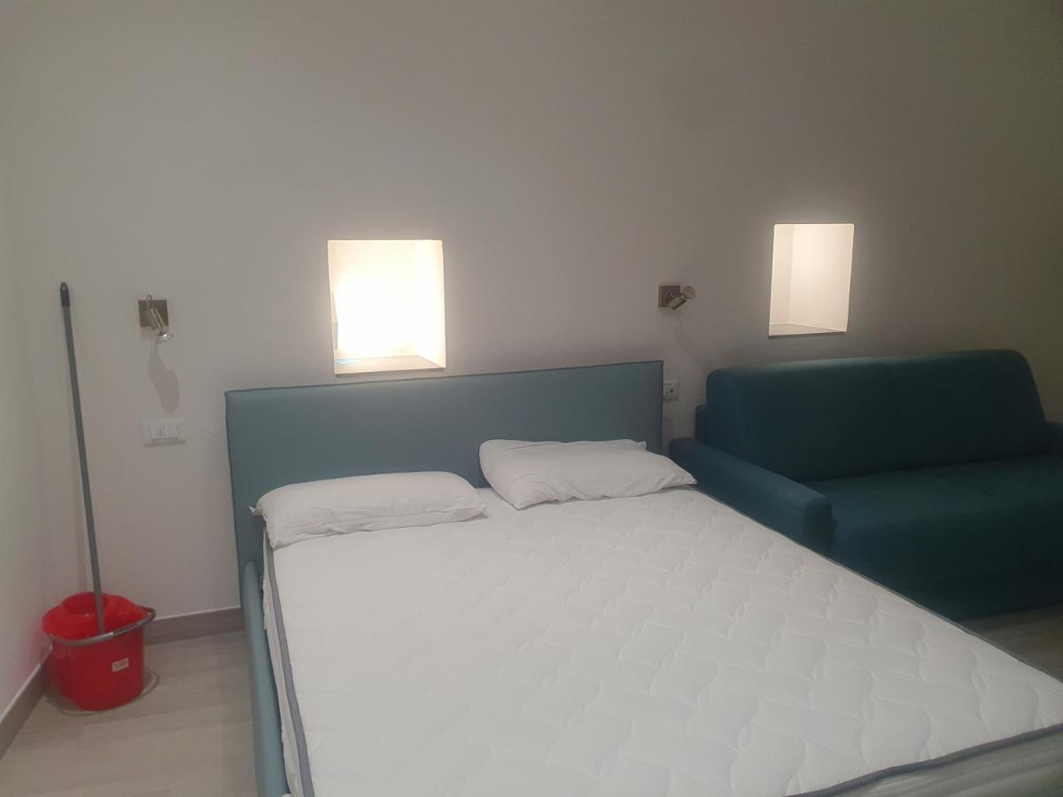 Casa Isabella De Luxe Studio 몬테로소 알 마레 외부 사진
